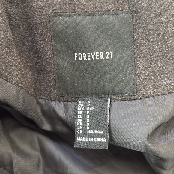 Woman’s Dark Grey Jacket - Picture 6 of 7